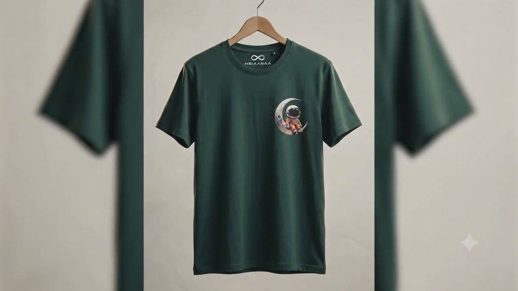 MOONBOUND – Astronaut Graphic T-Shirt
